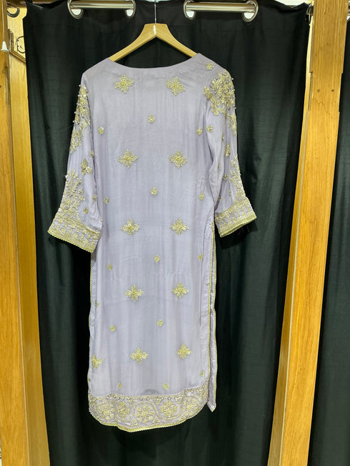 HP15 - 3 Piece bamber crinkle shirt with Embroidered crinkle Duppata and crushed raw silk trouser