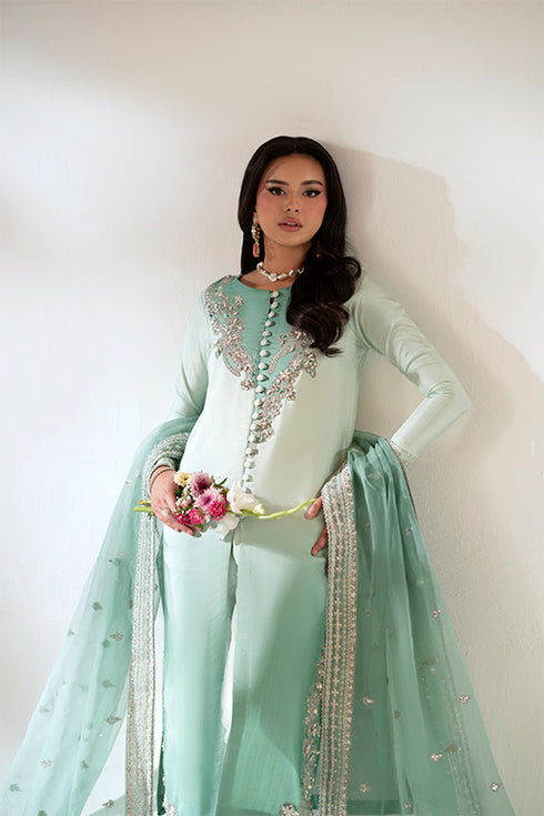 HW002 - 3 piece tussle silk