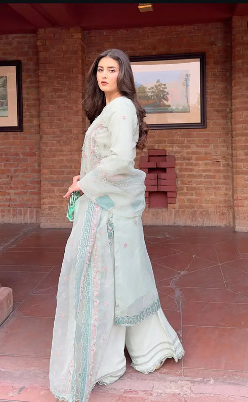 HP004 - 3 piece mint Organza