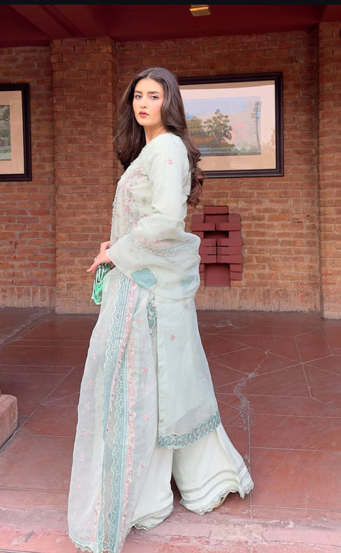 HP004 - 3 piece mint Organza