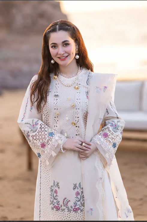 HC001 - 3 piece stitched Off-White Lawn Qalamkar Mastercopy