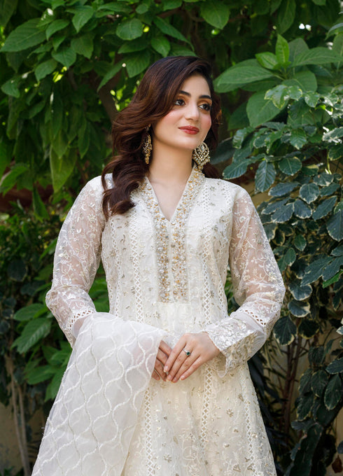 HP001 - White Kameez with dress style